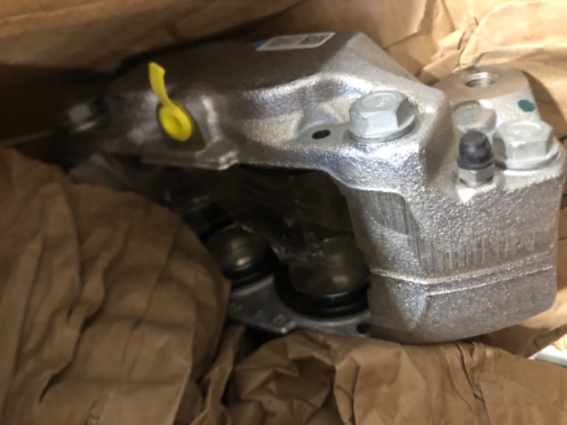 Photo 3 of GM Genuine Parts 84793057 Front Driver Side Disc Brake Caliper without Pads and Bracket