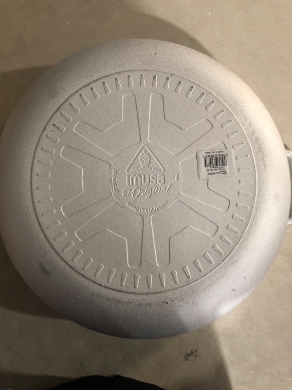 Photo 1 of ***POT/LID SLIGHTLY BENT* SMALL SCRATCHESINSIDE LID.***
IMUSA USA 11.6Qt Jumbo Traditional Colombian Caldero, 11.6 Quart