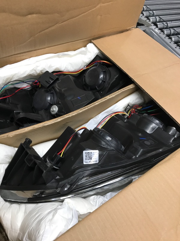 Photo 1 of DNA MOTORING HL-OH-CI06-CH-AM Chrome Amber Headlights Compatible with 06-13 Impala 14-16 Impala Limited 06-07 Monte Carlo Chrome / Amber OEM Style