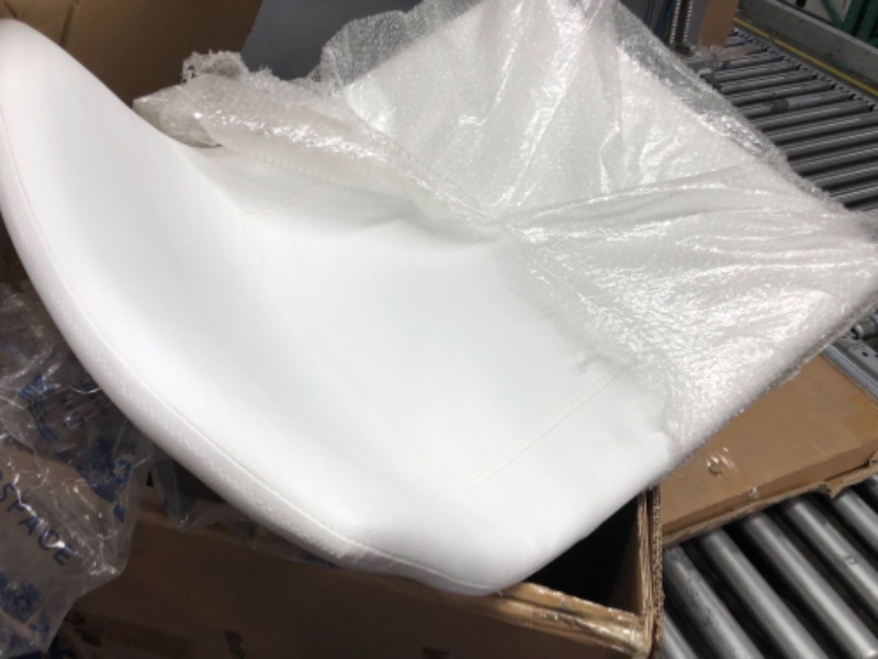 Photo 1 of 2Pcs White Chairs