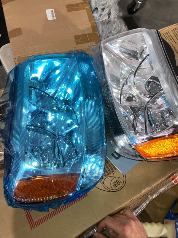 Photo 2 of (READ FULL POST) DNA Motoring HL-OH-JGC99-CH-AM Chrome Amber Headlights Assembly Replacement Compatible with 99-04 Jeep Grand Cherokee Chrome / Amber