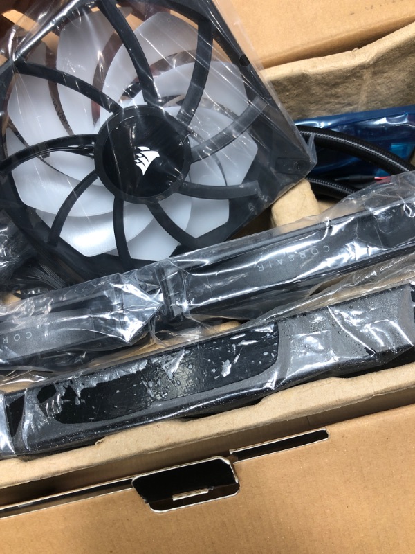 Photo 3 of Corsair iCUE H170i Elite LCD XT Liquid CPU Cooler - IPS LCD Screen - Three AF140 RGB Elite Fans - 420mm Radiator - Fits Intel® LGA 1700, AMD® AM5, and More - Included iCUE Commander CORE - Black ELITE LCD XT 420mm Radiator Black