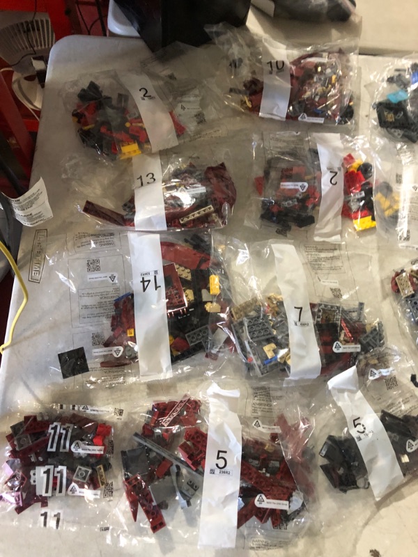 Photo 5 of **PARTS ONLY INCOMPLETE ITEM NON- REFUNDABLE**
LEGO Marvel Hulkbuster 76210 Building Set for Adults (4,049 Pieces)