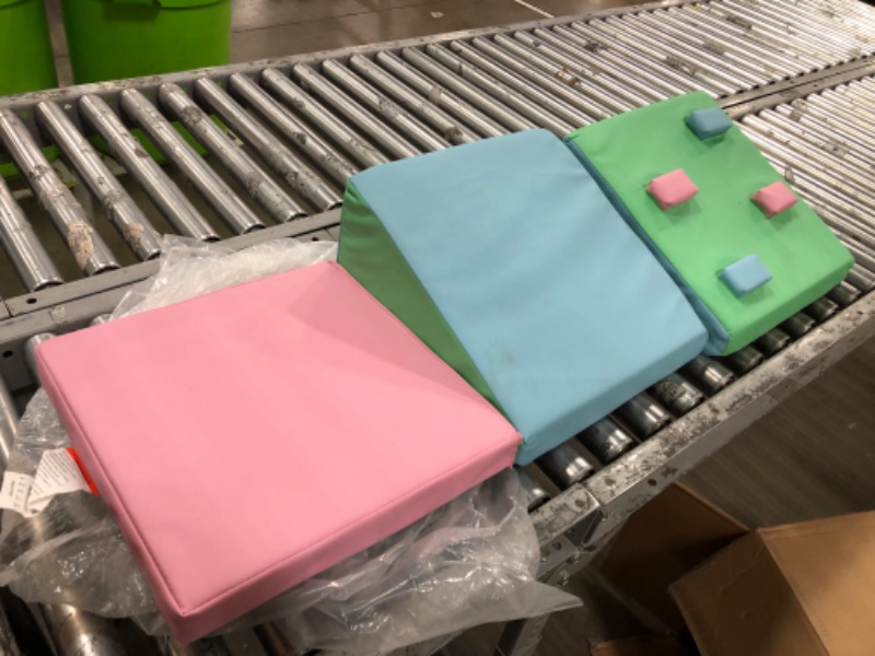 Photo 1 of **SEE NOTES** GAOMON Foam Climbing Blocks for Toddlers and Preschoolers - Soft Climbing Indoor Set - Active Play Set for Climbing, Crawling, and Sliding, 5PCS