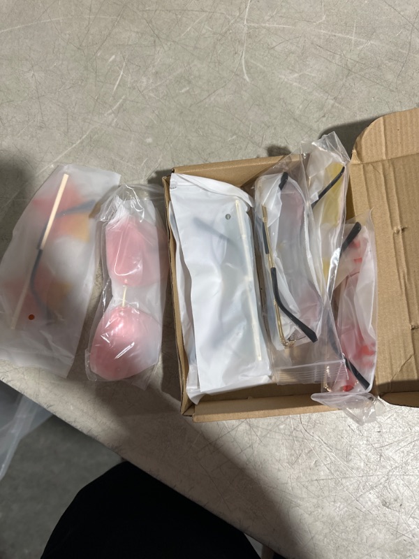 Photo 3 of **MISSING 1**Xuhal 7 Pairs Irregular fun Sunglasses Set Rimless Melting Heart Sunglasses 