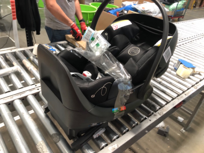 Photo 2 of ***USED - DIRTY - LIKELY MISSING PARTS - UNABLE TO VERIFY FUNCTIONALITY***
Cybex Cloud G Comfort Extend Infant Car Seat with Anti-Rebound Base, Linear Side Impact Protection, Latch Install, Ergonomic Full Recline, Extended Leg Rest, Moon Black