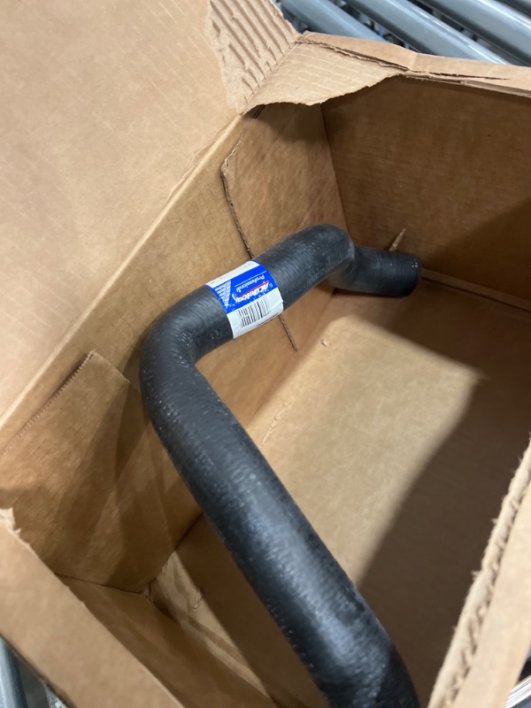 Photo 2 of ACDelco Gold 26568X Molded Lower Radiator Hose