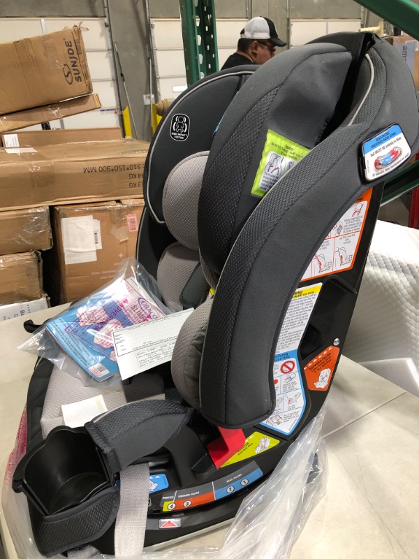 Photo 3 of (used)(see all images) Graco Slimfit 3 in 1 Car Seat | Slim & Comfy Design Saves Space in Your Back Seat, Redmond SlimFit Redmond