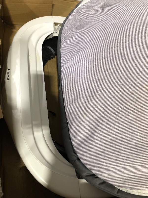 Photo 4 of (used)(see all images) Graco Ellison Sense2Snooze Bassinet with Cry Detection Technology