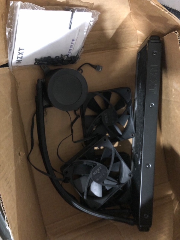 Photo 1 of ***MAJOR DENTING TO THE RADIATOR PORTION*LOOSE IN BOX*PICTURED***
NZXT Kraken Elite 360 - RL-KN36E-B1 - 360mm AIO CPU Liquid Cooler - Customizable 2.36" LCD Display for Images, Performance Metrics and More - High-Performance Pump - 3 x F120P Fans - Black 