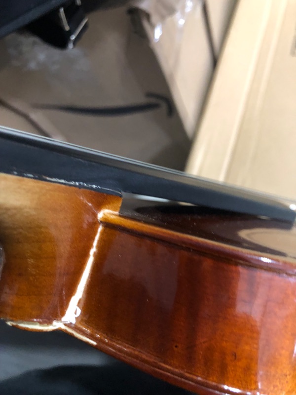 Photo 6 of *MAJOR DAMAGE TO NECK SEE PHOTOS-MISSING ACCESSORIES**
FDT&ENJOY Violin 4/4 Full Size for Beginner with Violin Strings