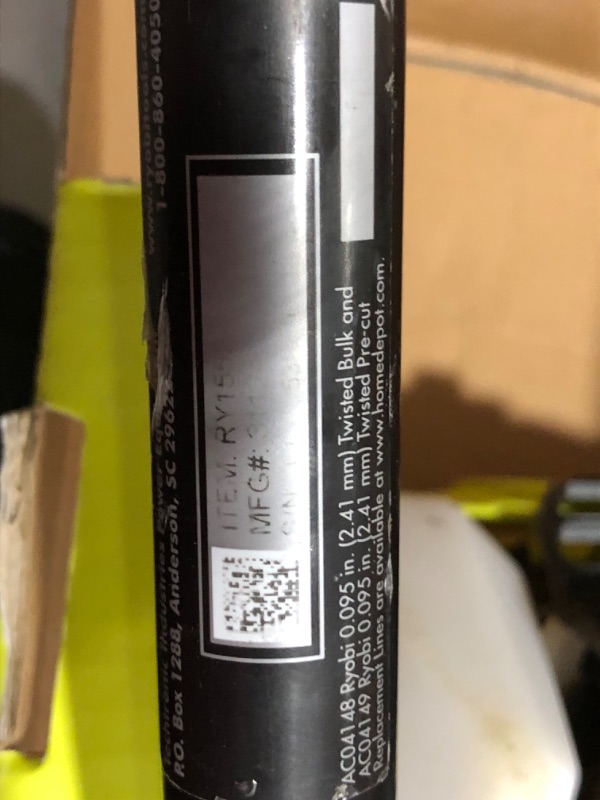 Photo 6 of ***HEAVILY USED AND DIRTY - REEKS OF FUEL - UNABLE TO TEST***
4-Stroke 30 cc Attachment Capable Straight Shaft Gas Trimmer