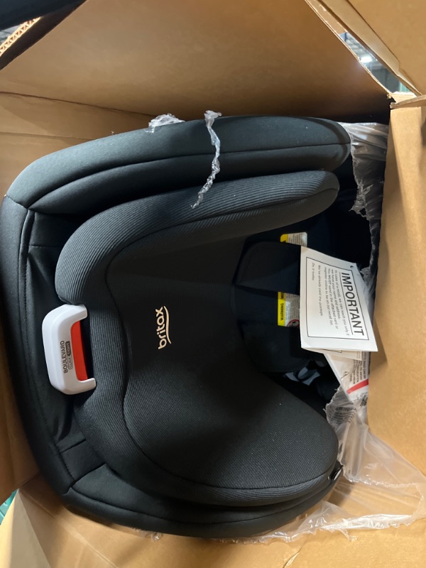 Photo 2 of Britax Boulevard ClickTight Convertible Car Seat