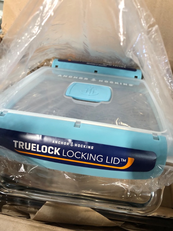 Photo 1 of Anchor Hocking 4 Piece Truelock Locking Lid Bakeware Set - 3 Quart Baking Dish and 8 Inch Square Cake Dish 3 quart and 8 inch square Clear