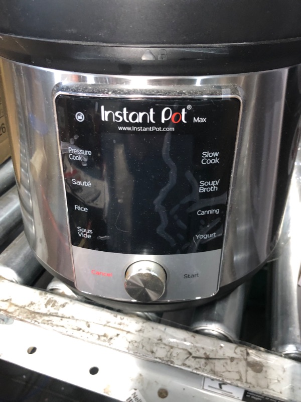 Photo 1 of (MISSING POWER CORD)
Instant Pot Max 6 Quart Multi-use Electric Pressure Cooker with 15psi 6QT Max