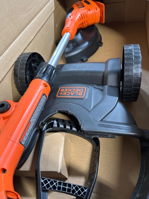 Photo 2 of ***USED - NO BATTERY OR CHARGER - UNABLE TO TEST - USED AND DIRTY***
BLACK+DECKER 20V Cordless String Trimmer/Edger, 12-Inch LST220