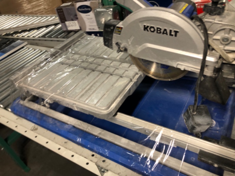 Photo 2 of Kobalt 10-Amp 7-in-Blade Corded Wet Sliding Table Tile Saw with Stand
