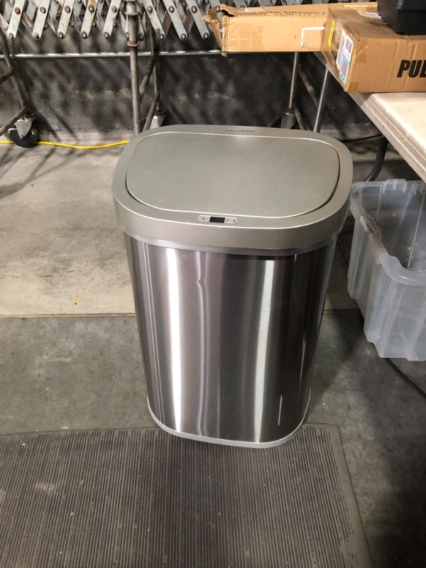 Photo 2 of ***USED - DENTED - SCRATCHED - UNABLE TO TEST MOTION SENSING FUNCTION - NO BATTERIES***
Ninestars DZT-80-35 Automatic Touchless Infrared Motion Sensor Trash Can