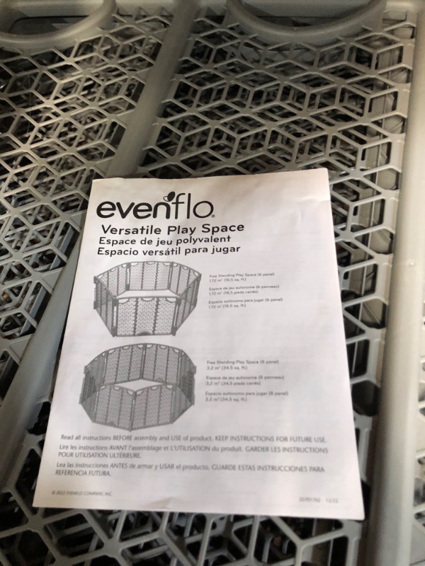 Photo 1 of *dirty*minor damage*
Evenflo Versatile Play Space (Cool Gray)