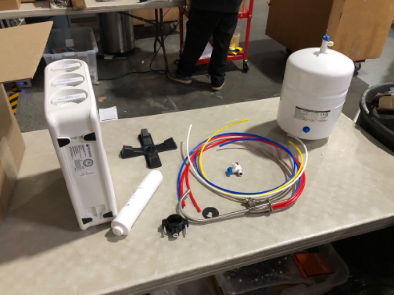 Photo 1 of ***USED - LIKELY MISSING PARTS - UNABLE TO TEST***
AQUASANA SMARTFLOW REVERSE OSMOSIS UNDER SINK FILTER