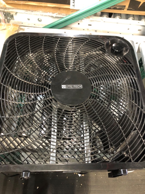 Photo 2 of **PARTS ONLY** Utilitech 20-in 3-Speed Indoor Black Box Fan
