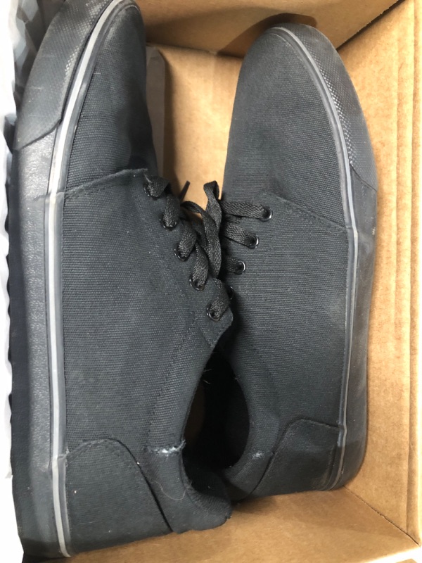 Photo 3 of Men's Black Classic Low Top Shoes Canvas Size 13