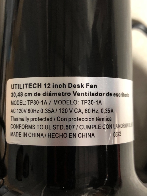 Photo 4 of * see images for damage *
Utilitech 12-in 3-Speed Indoor Black Oscillating Desk Fan
