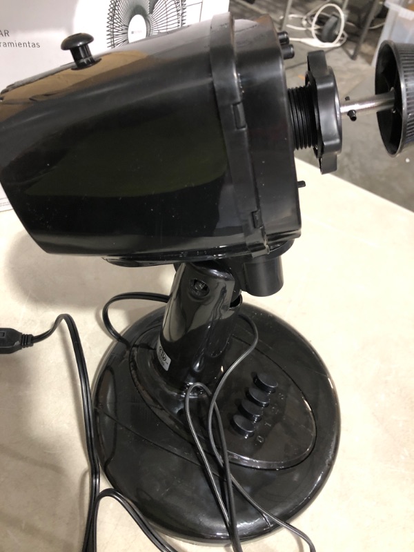Photo 3 of * see images for damage *
Utilitech 12-in 3-Speed Indoor Black Oscillating Desk Fan

