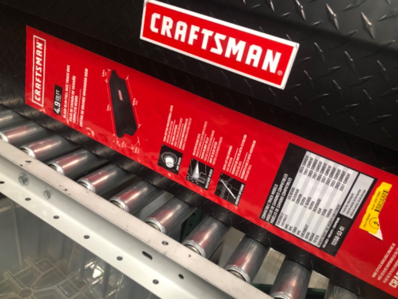 Photo 2 of MISSING KEY****DOESNT OPEN****CRAFTSMAN 71.36-in x 19.57-in x 16.58-in Matte Black Aluminum Crossover Truck Tool Box
Item #1053448 |

Model #CMXTBAK1055301