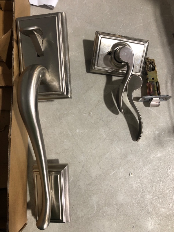 Photo 2 of * used * see images *
Signatures Prescott Satin Nickel Entry Door Handleset Tustin