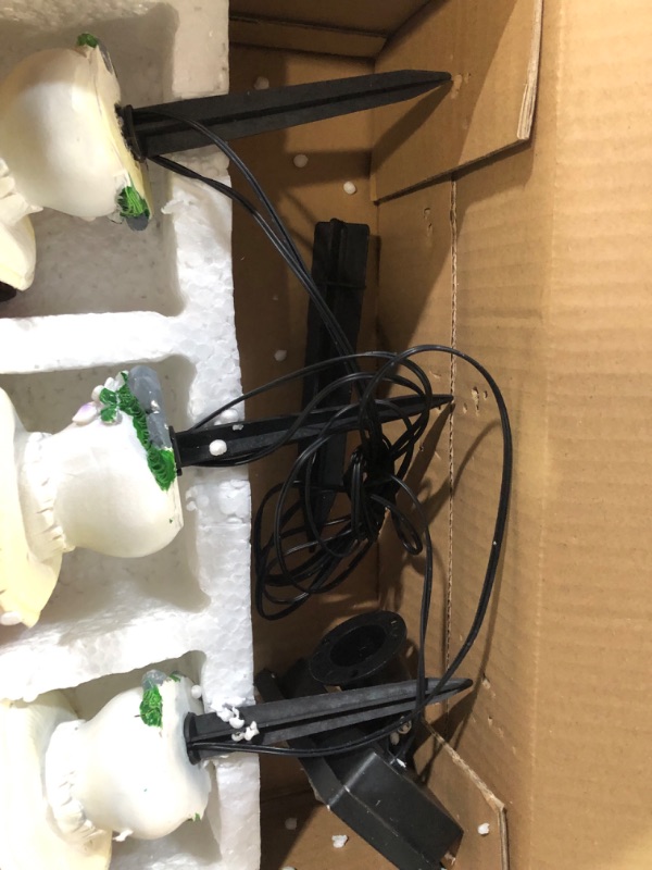 Photo 1 of GNOME LIGHT LAMP OUTDOOR