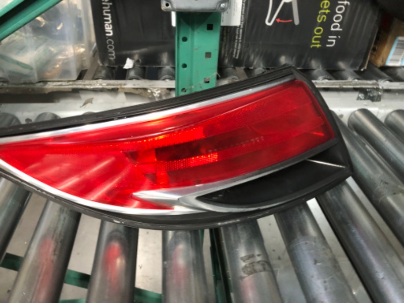 Photo 3 of [FOR PARTS, READ NOTES] NONREFUNDABLE
TYC Left Tail Light Assembly Compatible with 2009-2013 Mazda Mazda6 Driver