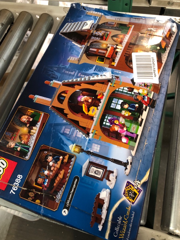 Photo 3 of **MISSING BAG #1***
LEGO Harry Potter Hogsmeade™ Village Visit 76388 Ages 8+ (851 Pieces)
**MISSING BAG #1***