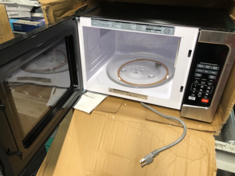 Photo 3 of ***NOT FUNCTIONAL - NONREFUNDABLE - FOR PARTS ONLY - SEE COMMENTS***
TOSHIBA EM131A5C-SS Countertop Microwave Oven, 1.2 Cu Ft with 12.4" Turntable