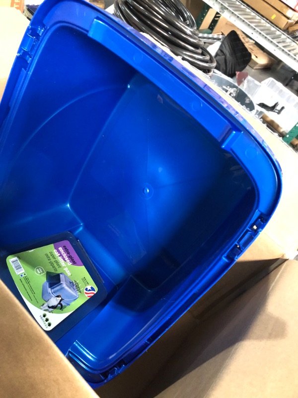 Photo 3 of *TOP PART ONLY*
Van Ness Pets Odor Control Extra Large, Giant Enclosed Cat Pan with Odor Door, Hooded, Blue, CP7