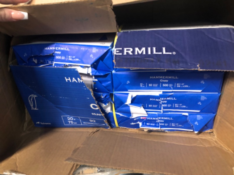 Photo 2 of Hammermill Printer Paper, 20 Lb Copy Paper, 8.5 x 11 - 8 Ream (4,000 Sheets) - 92 Bright, Made in the USA 8 Ream | 4000 Sheets Letter (8.5x11)