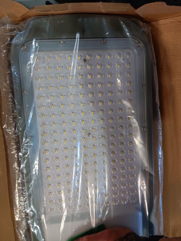 Photo 3 of 150W LED Parking Lot Lights with Dusk-to-Dawn Photocell Sensor, 22500LM 5000K Street Light with Adjustable Arm Mount, IP66 Waterproof Outdoor Commercial Area Road Lighting **NON REFUNDABLE**