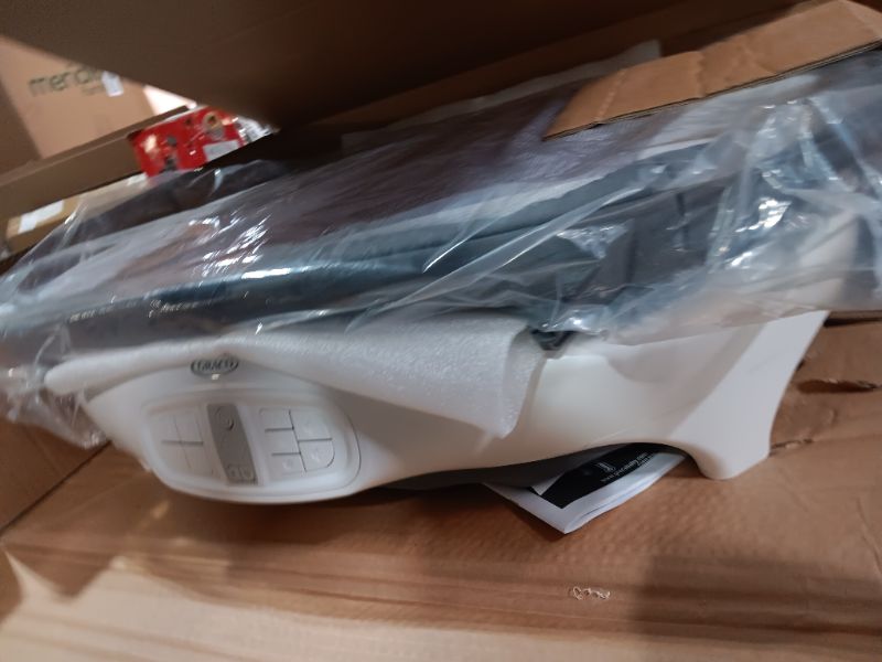 Photo 4 of Graco Ellison Sense2Snooze Bassinet with Cry Detection Technology *ORIDINAL PACKAGING**NON REFUNDABLE*