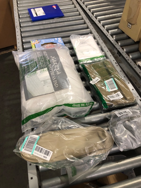 Photo 1 of **NON-REFUNDABLE** Bundle of Items - 6 Items