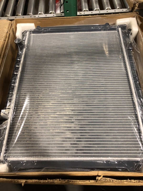 Photo 2 of A-Premium Aluminum Radiator Compatible with Toyota Tacoma 1995-2004 2.4L 2.7L 3.4L