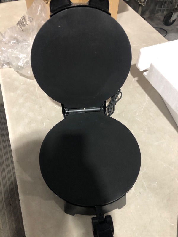 Photo 1 of * used * see images *
CucinaPro Electric Tortilla Maker - 10" Roti, Flatbread, Non-Stick Cooking Plates with Ready Light and Cord Wrap