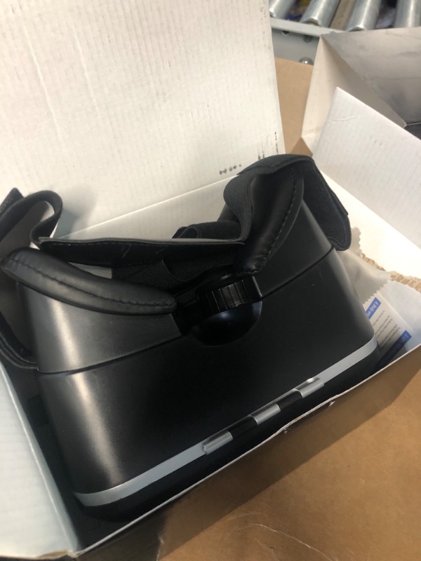 Photo 2 of (READ FULL POST) VR Headset Game System - High Definition Virtual Reality 3D Glasses for Kids and Adults 