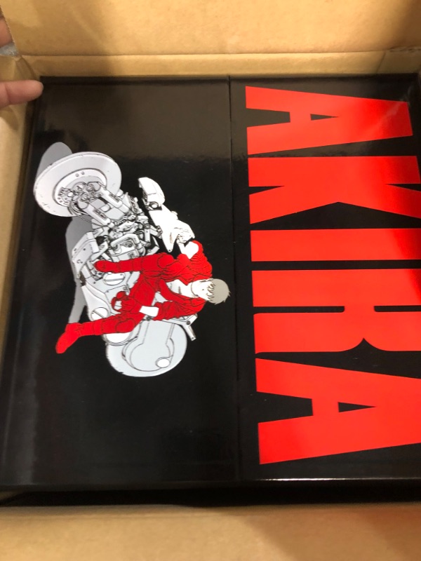 Photo 4 of Akira 35th Anniversary Box Set
