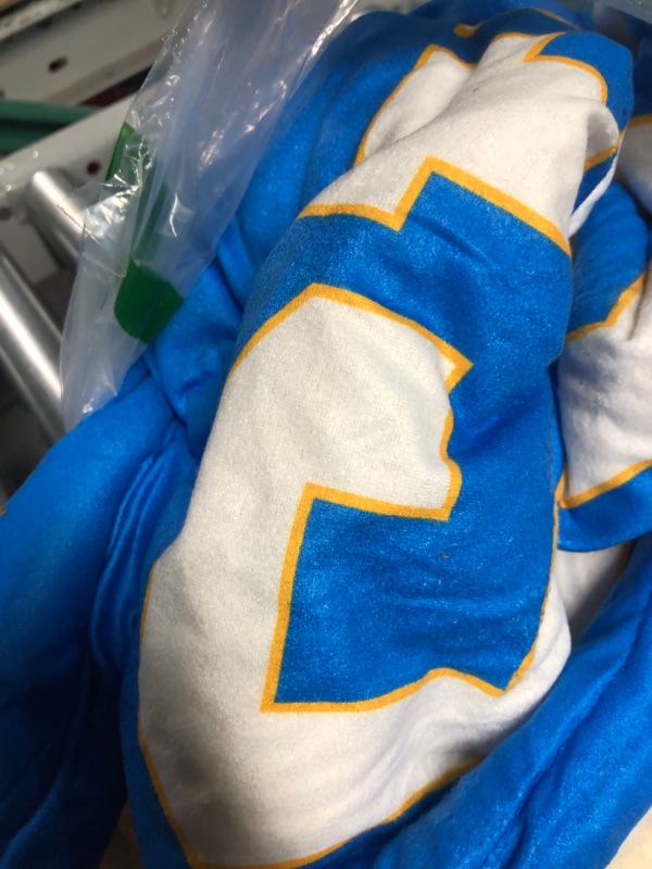 Photo 3 of FOCO NFL Unisex-Adult NFL Plush Throw Los Angeles Chargers 60x70" Team Color