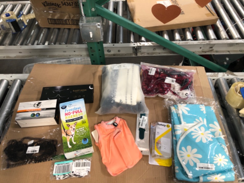 Photo 1 of ***BUNDLE***No Returns***House/Pet Misc. Items***