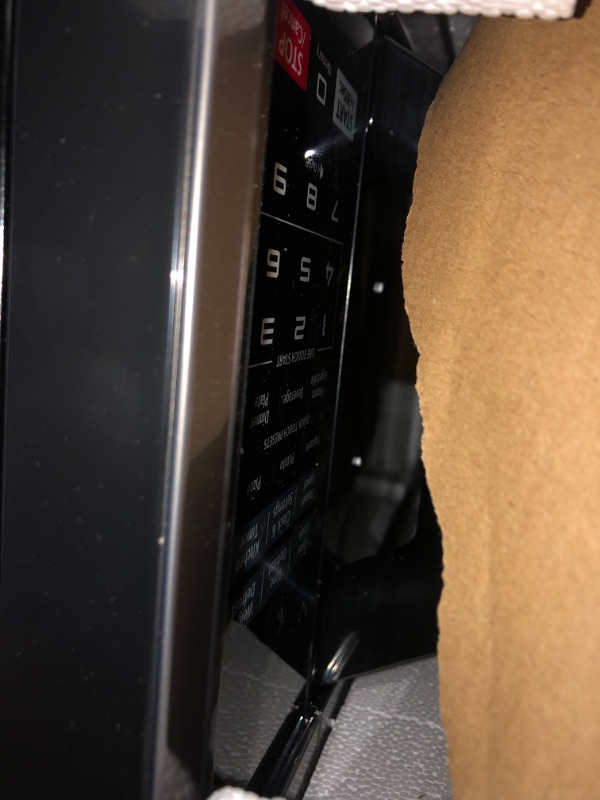 Photo 3 of ***USED - POWERS ON - UNABLE TO TEST FURTHER***
TOSHIBA EM925A5A-BS Countertop Microwave Oven, 0.9 Cu Ft