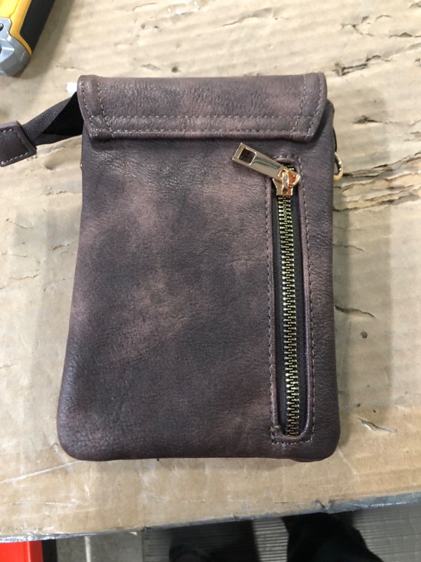 Photo 2 of BOSTANTEN Leather Small Crossbody Bag