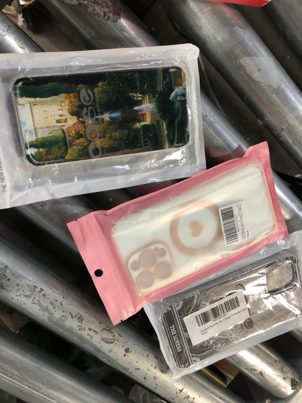 Photo 1 of **N0 RETURNS** 3 phone cases