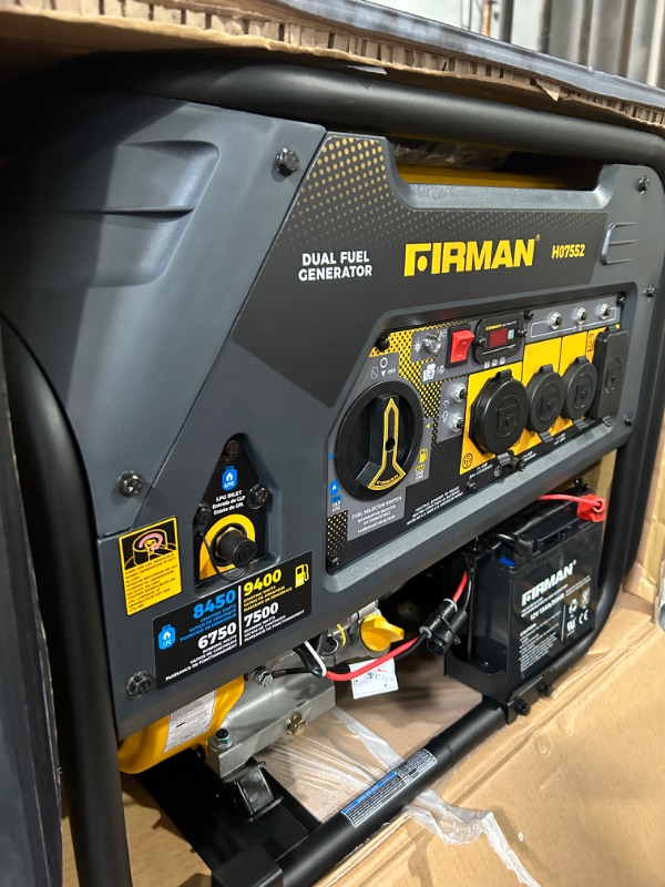 Photo 5 of Firman R-H07552 9,400 W / 7,500 W Hybrid Dual Fuel Generator