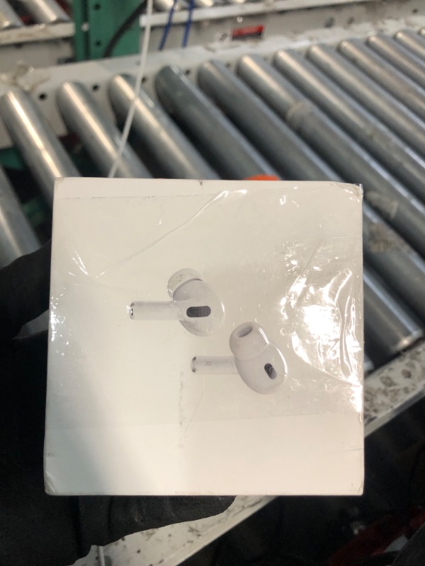 Photo 4 of airpods pro 2nd generation